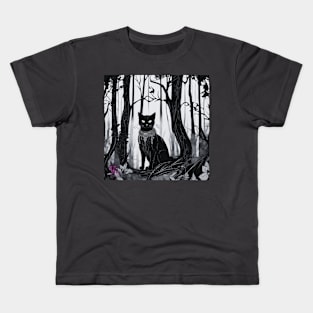 Cat in woods nr 2 Kids T-Shirt